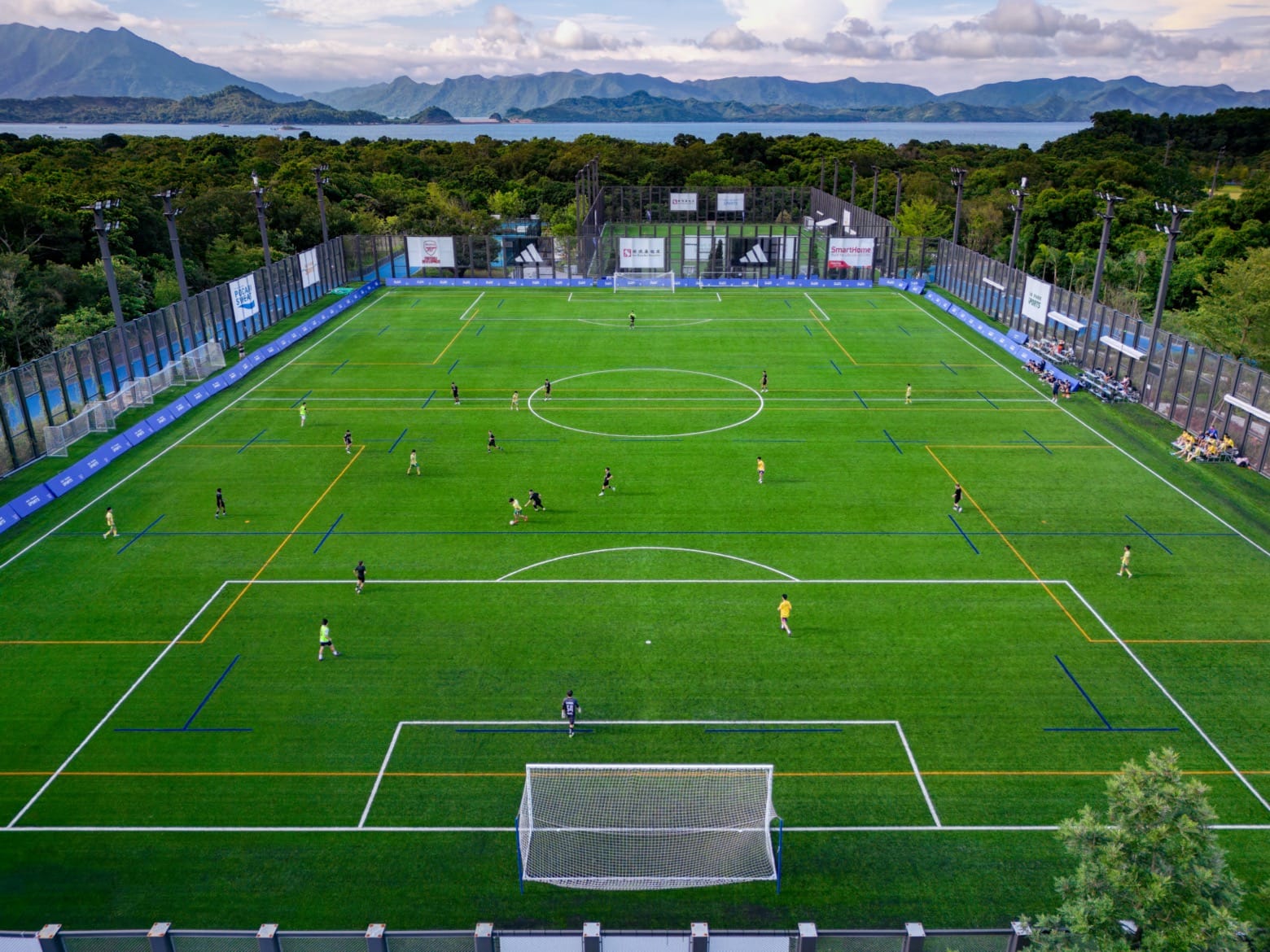 国王杯战报：里克尔梅帽子戏法，贝蒂斯4-1托伦CF